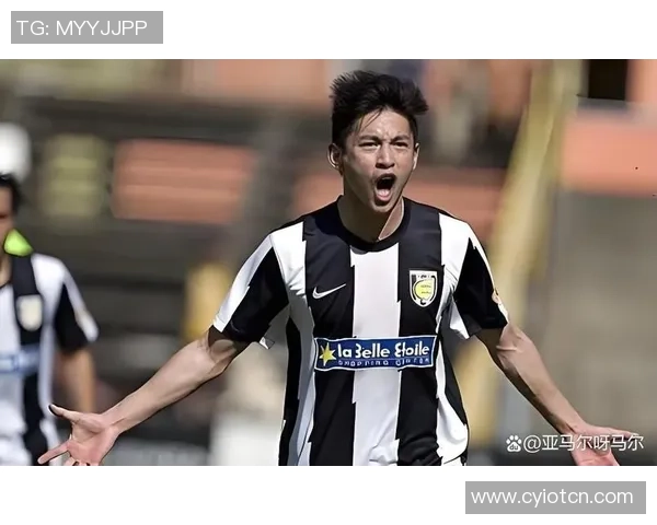 踢足球上衣的选择与搭配技巧让你在球场上尽显风采