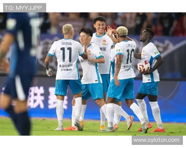 青岛足球圈的崛起与挑战探讨本土球队发展与未来前景